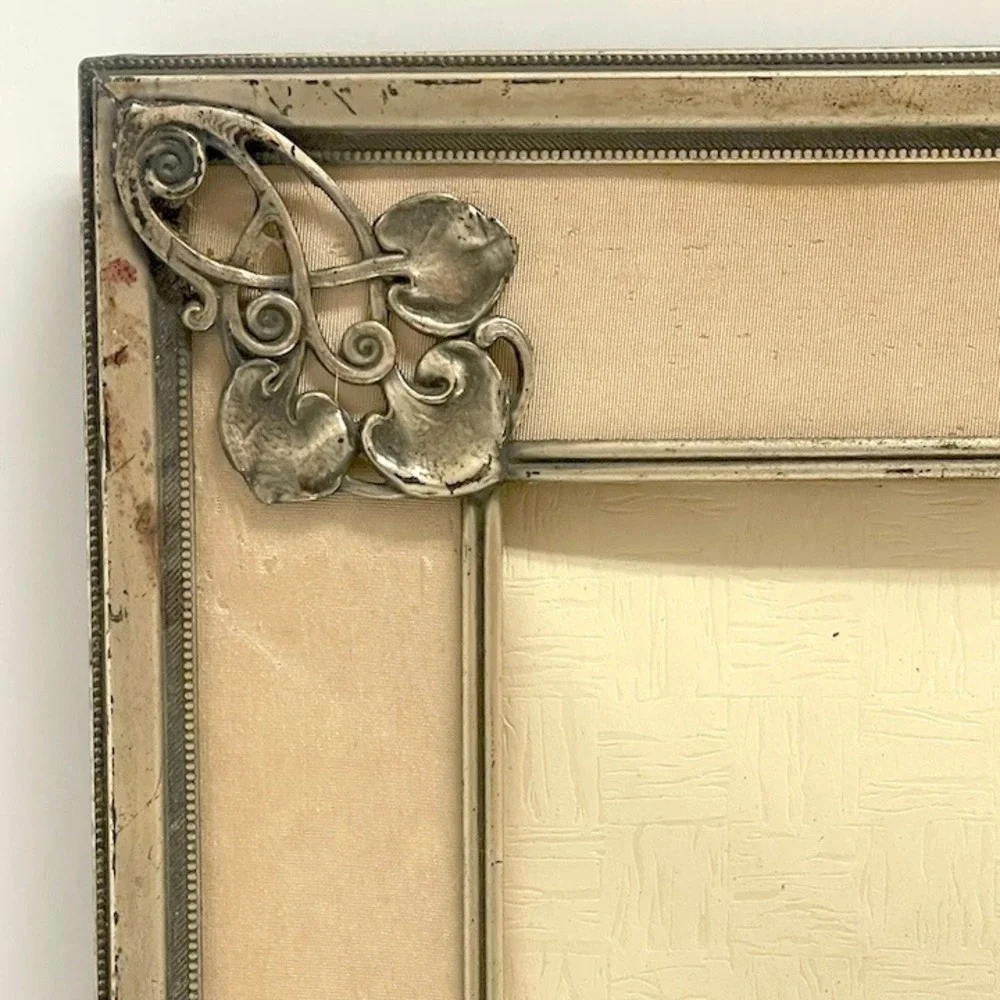 Vintage‎ Art Nouveau Style Picture Frame Silver Ornate Floral Antique